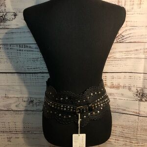 VENUS Silver and Gold Belt with Metallic Embellishments